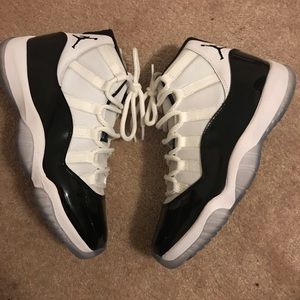 Air Jordan 11 Concord